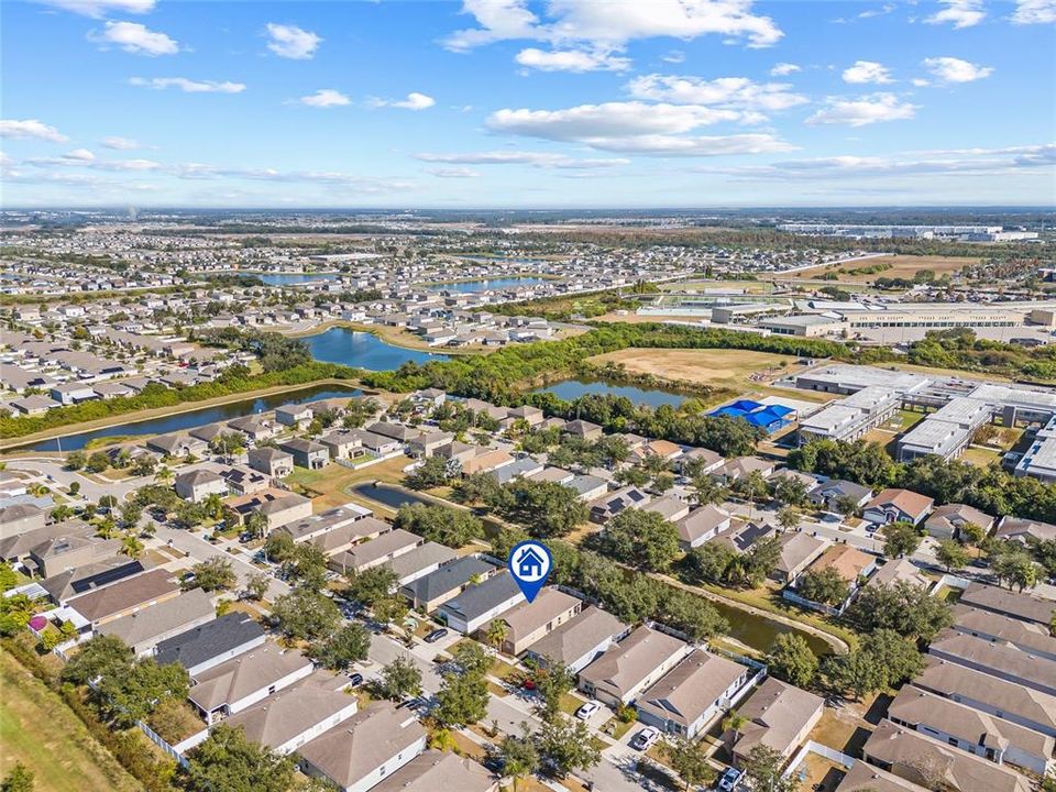 На продажу: $305,000 (3 спален, 2 ванн, 1568 Квадратных фут)