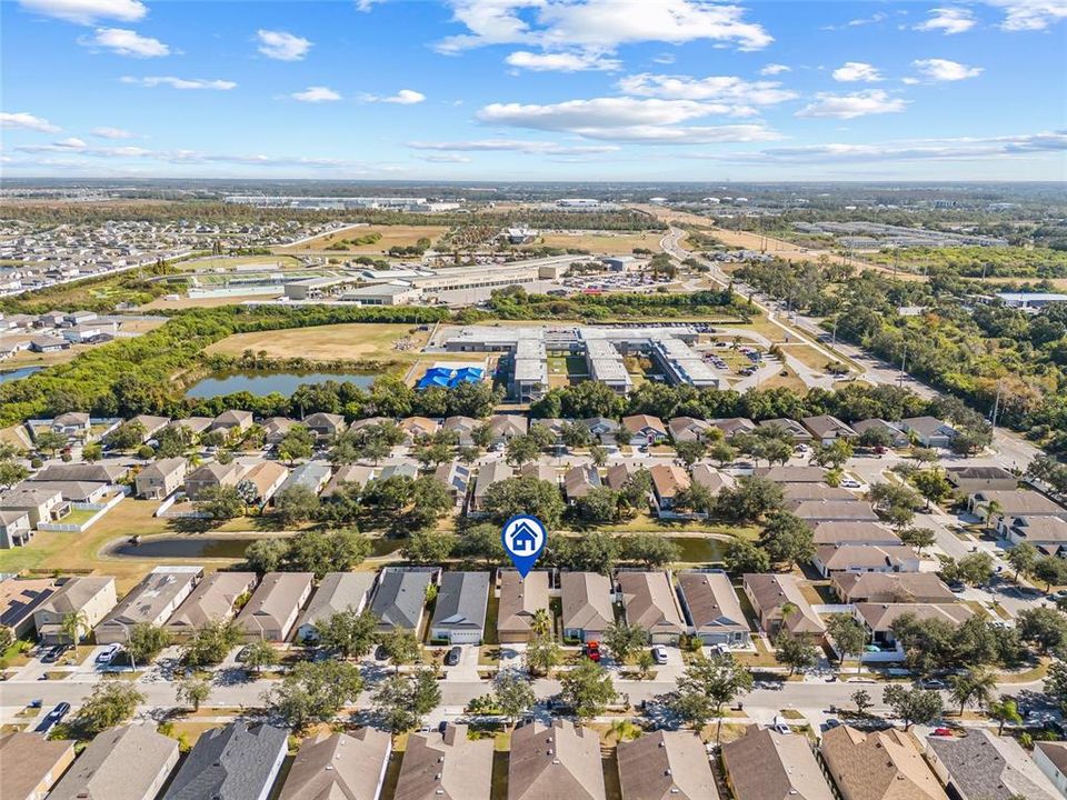 На продажу: $305,000 (3 спален, 2 ванн, 1568 Квадратных фут)