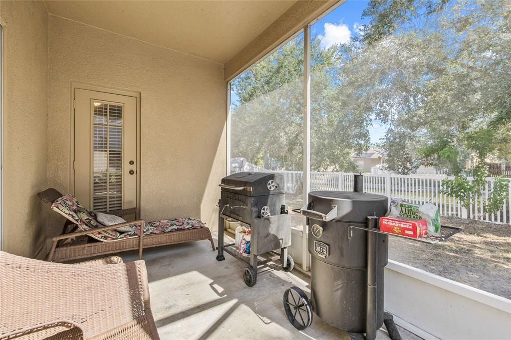 На продажу: $305,000 (3 спален, 2 ванн, 1568 Квадратных фут)