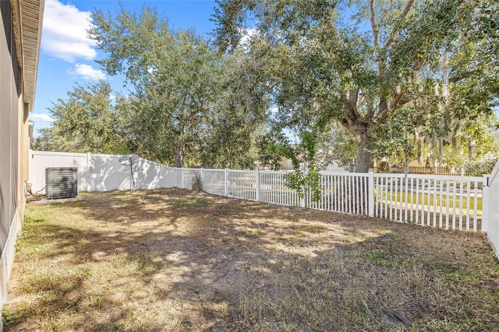 На продажу: $305,000 (3 спален, 2 ванн, 1568 Квадратных фут)