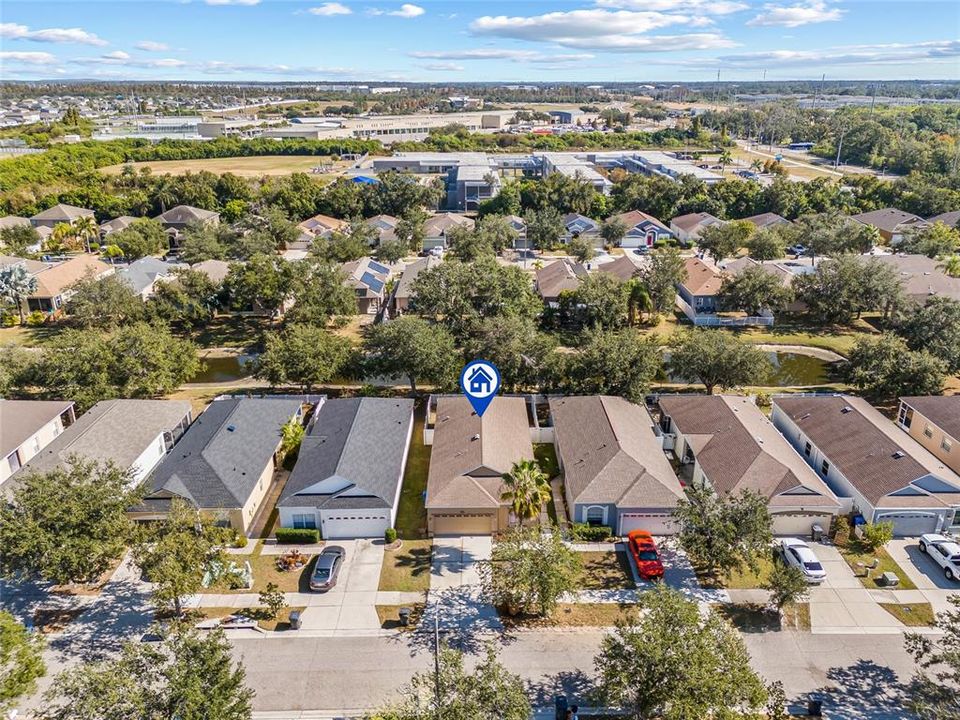 На продажу: $305,000 (3 спален, 2 ванн, 1568 Квадратных фут)