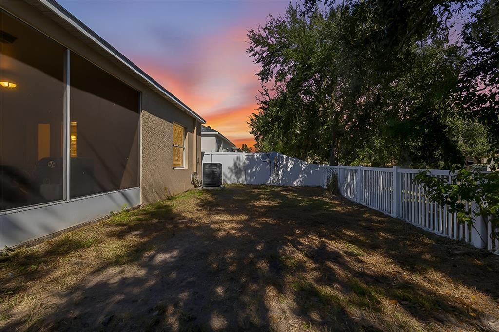 На продажу: $305,000 (3 спален, 2 ванн, 1568 Квадратных фут)