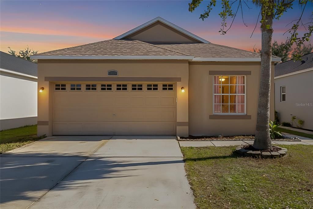 На продажу: $305,000 (3 спален, 2 ванн, 1568 Квадратных фут)