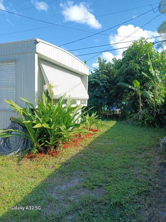 For Sale: $265,000 (2 beds, 2 baths, 504 Square Feet)