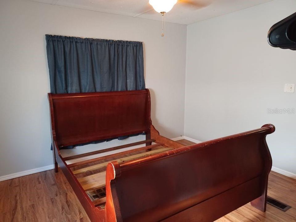 For Sale: $265,000 (2 beds, 2 baths, 504 Square Feet)