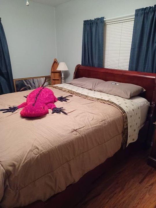 For Sale: $265,000 (2 beds, 2 baths, 504 Square Feet)