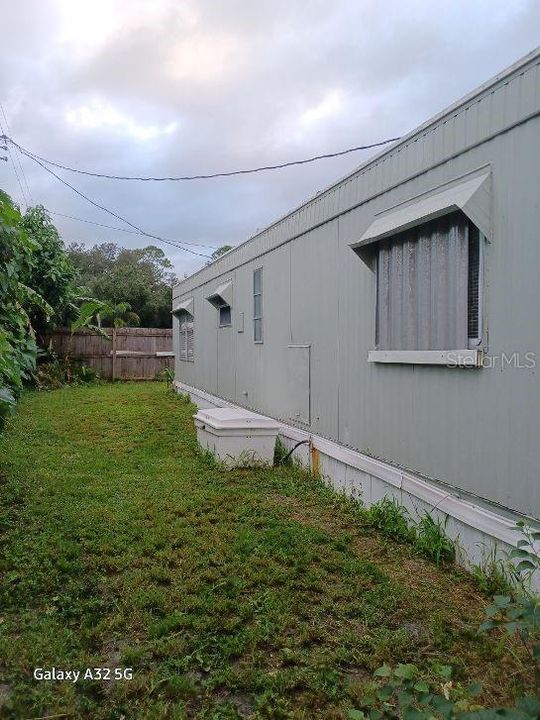 For Sale: $265,000 (2 beds, 2 baths, 504 Square Feet)