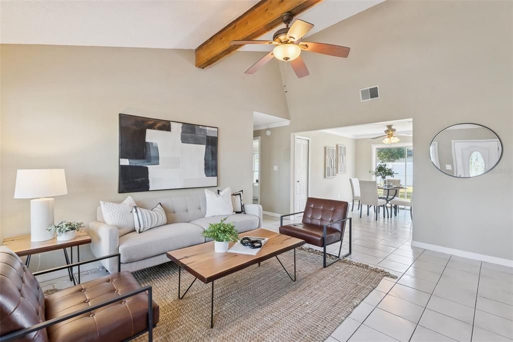 For Sale: $349,000 (4 beds, 2 baths, 1390 Square Feet)