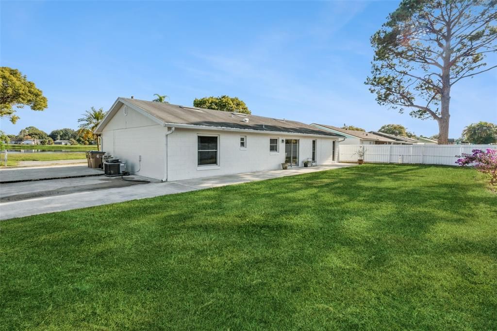 For Sale: $349,000 (4 beds, 2 baths, 1390 Square Feet)