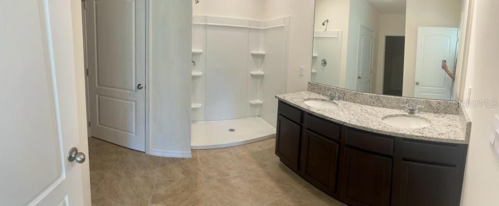 出租: $2,500 (4 贝兹, 2 浴室, 1867 平方英尺)