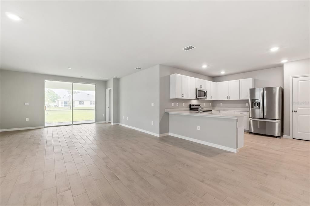 For Sale: $265,990 (2 beds, 2 baths, 1503 Square Feet)