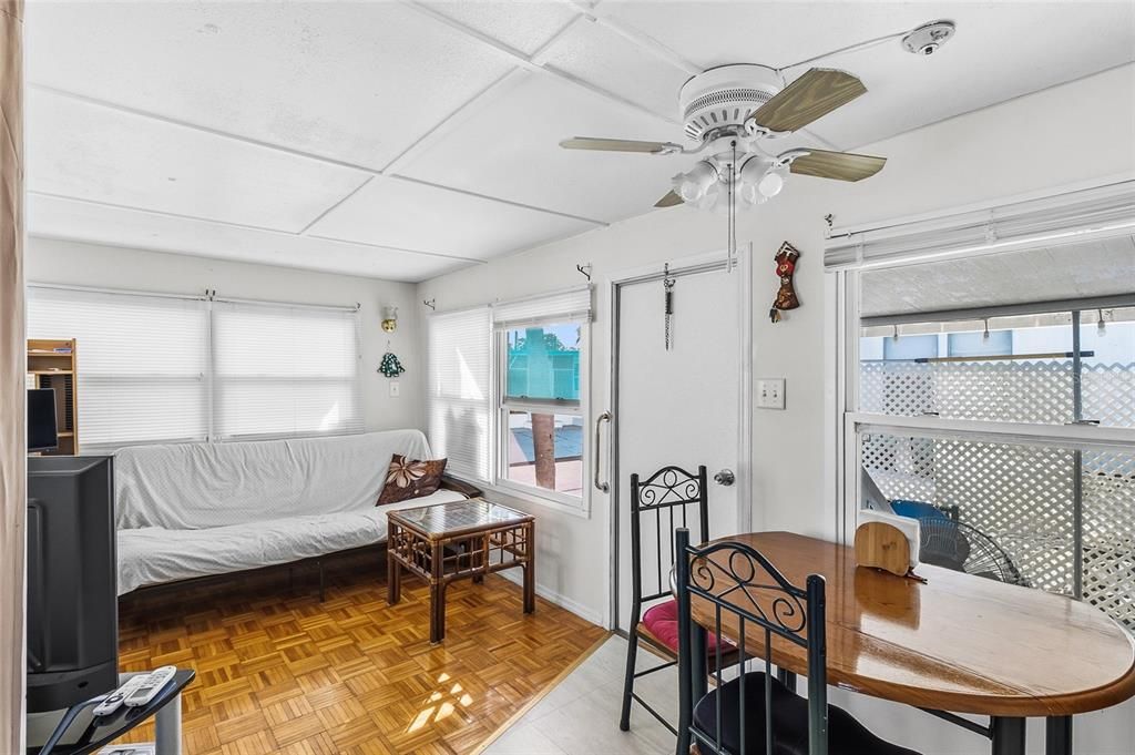 For Sale: $75,000 (2 beds, 1 baths, 740 Square Feet)