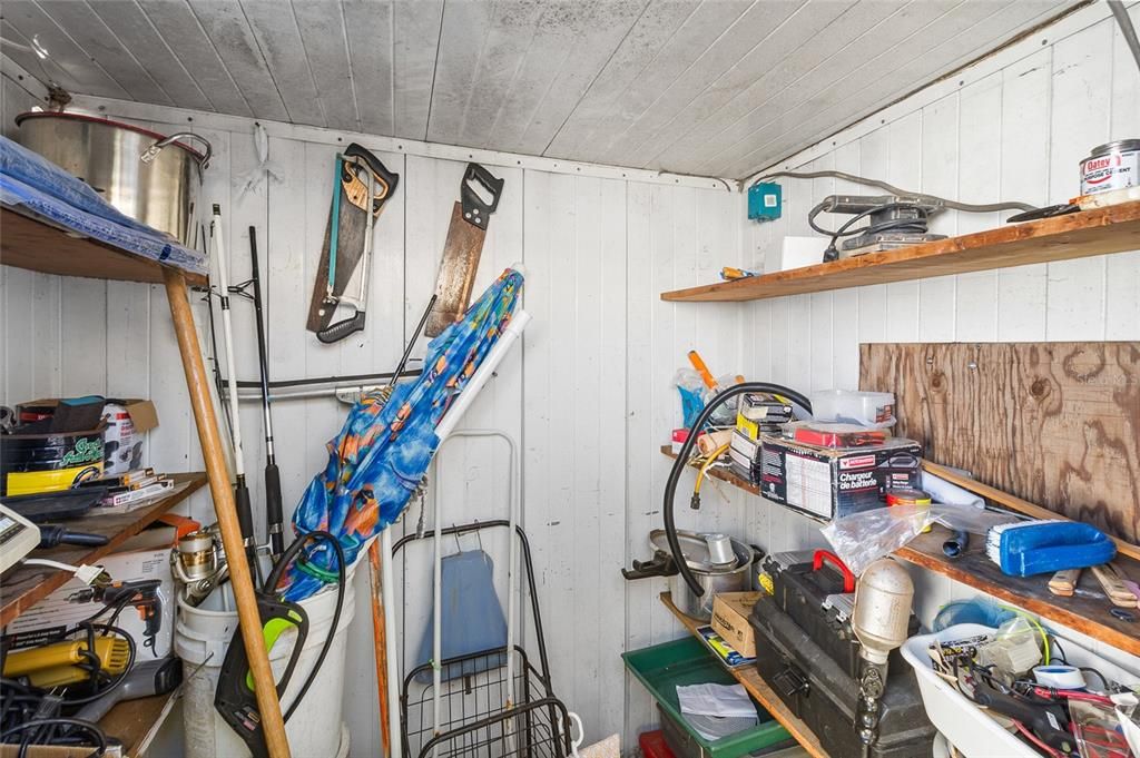 For Sale: $75,000 (2 beds, 1 baths, 740 Square Feet)