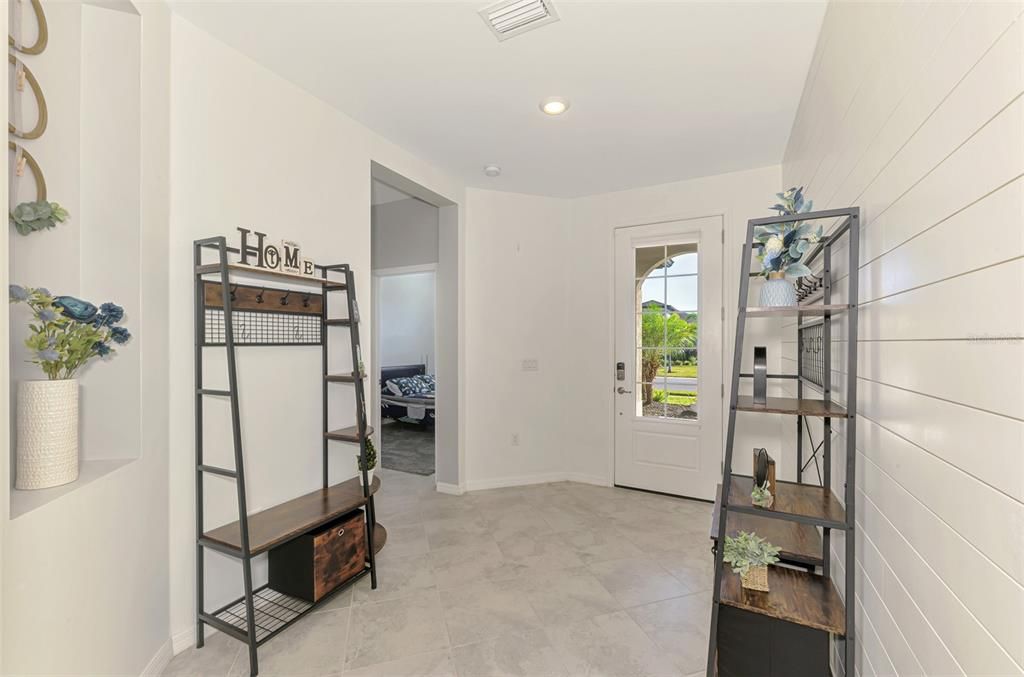 待售: $565,000 (3 贝兹, 3 浴室, 2201 平方英尺)