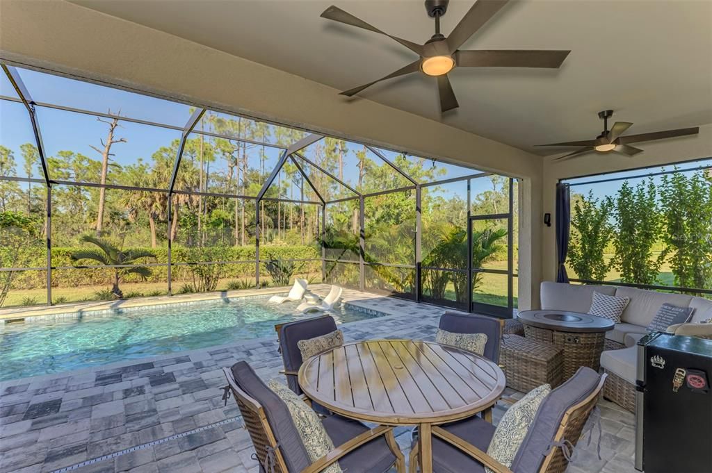 待售: $565,000 (3 贝兹, 3 浴室, 2201 平方英尺)