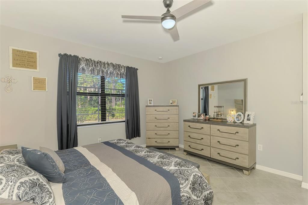 待售: $565,000 (3 贝兹, 3 浴室, 2201 平方英尺)