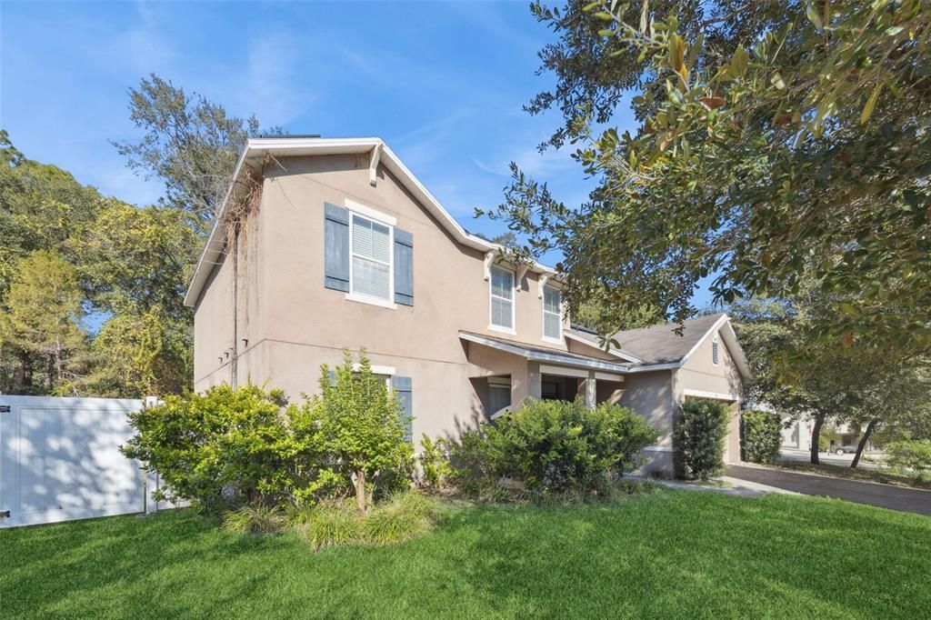 En Venta: $435,000 (4 camas, 2 baños, 2772 Pies cuadrados)