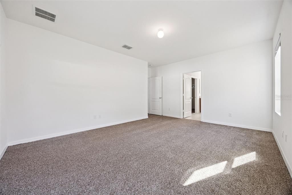 En Venta: $435,000 (4 camas, 2 baños, 2772 Pies cuadrados)