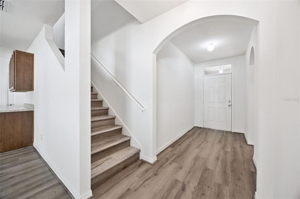 En Venta: $435,000 (4 camas, 2 baños, 2772 Pies cuadrados)