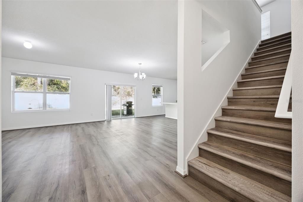 En Venta: $435,000 (4 camas, 2 baños, 2772 Pies cuadrados)