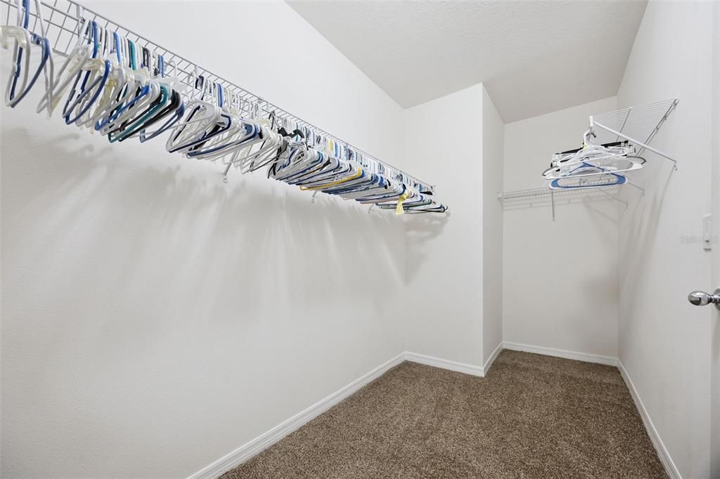 En Venta: $435,000 (4 camas, 2 baños, 2772 Pies cuadrados)