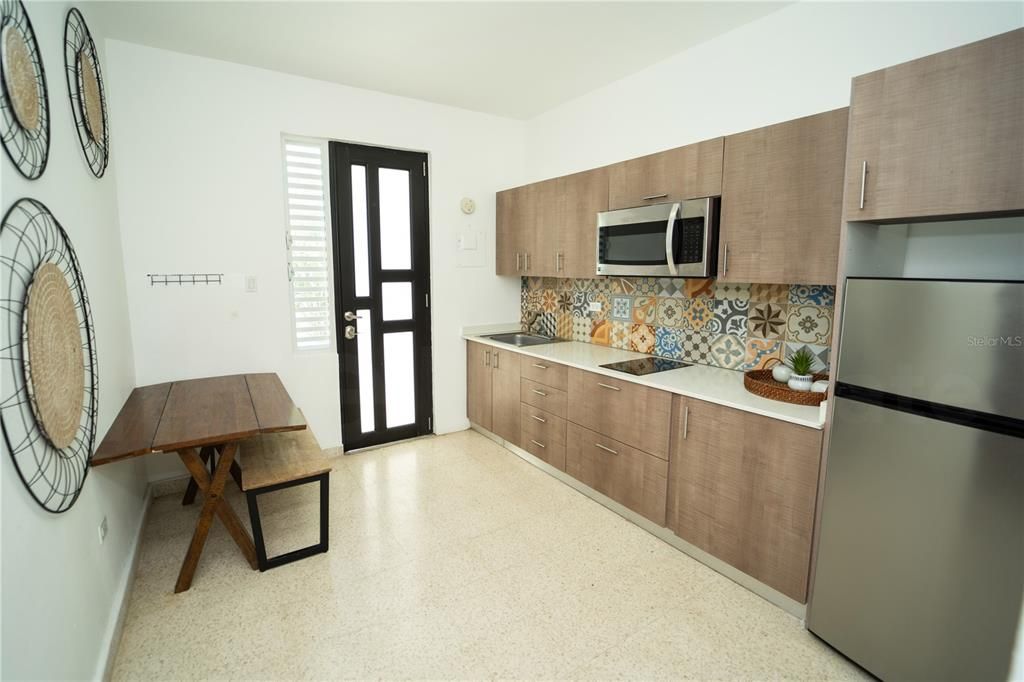 На продажу: $1,620,000 (7 спален, 7 ванн, 2263 Квадратных фут)