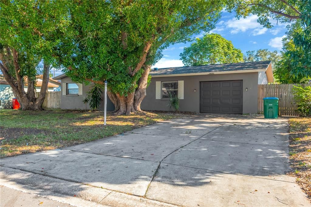 待售: $380,000 (2 贝兹, 2 浴室, 962 平方英尺)