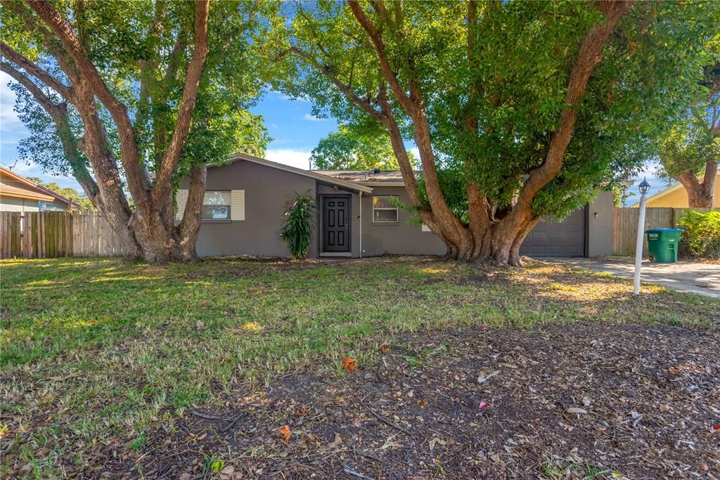 待售: $380,000 (2 贝兹, 2 浴室, 962 平方英尺)