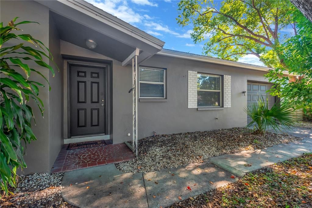 待售: $380,000 (2 贝兹, 2 浴室, 962 平方英尺)