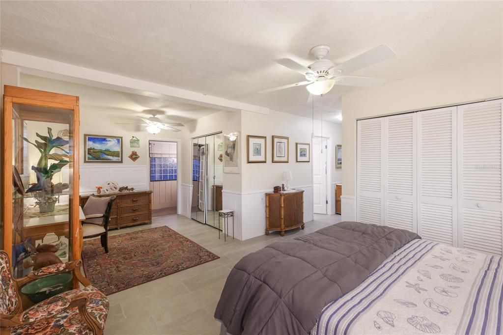 Active With Contract: $399,900 (3 beds, 2 baths, 1632 Square Feet)