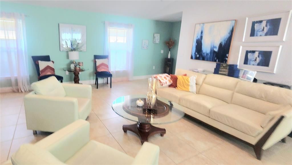 На продажу: $323,000 (3 спален, 2 ванн, 1505 Квадратных фут)