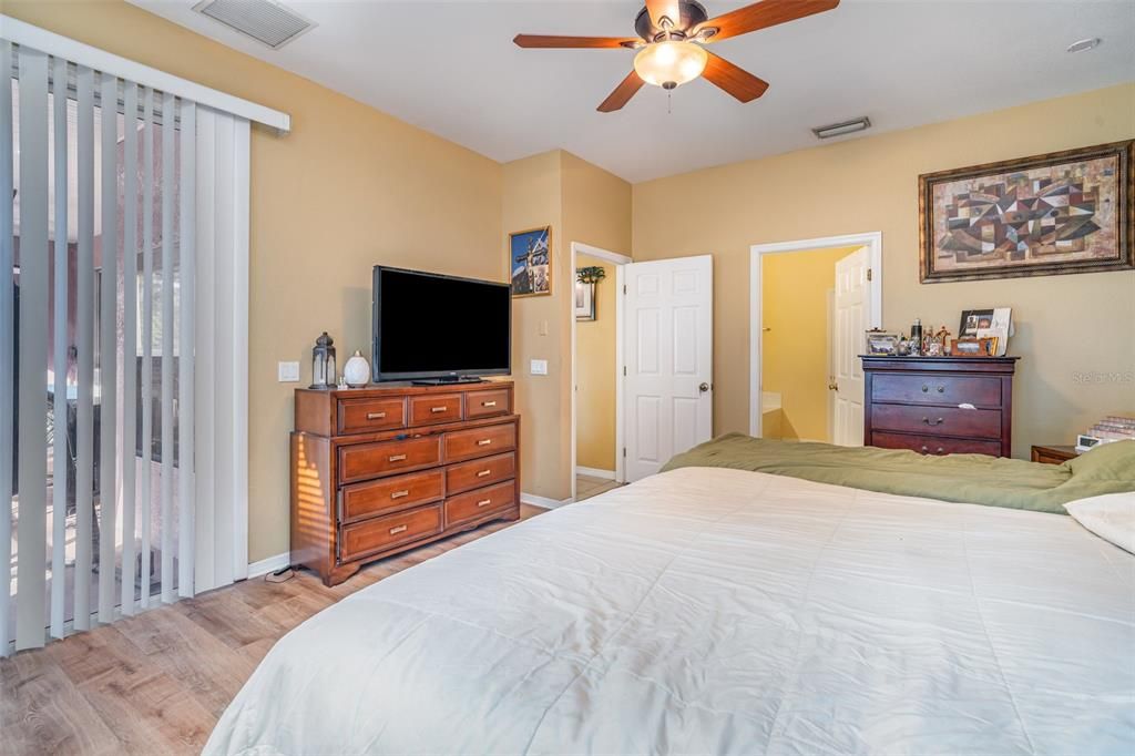 For Sale: $475,000 (4 beds, 2 baths, 2255 Square Feet)