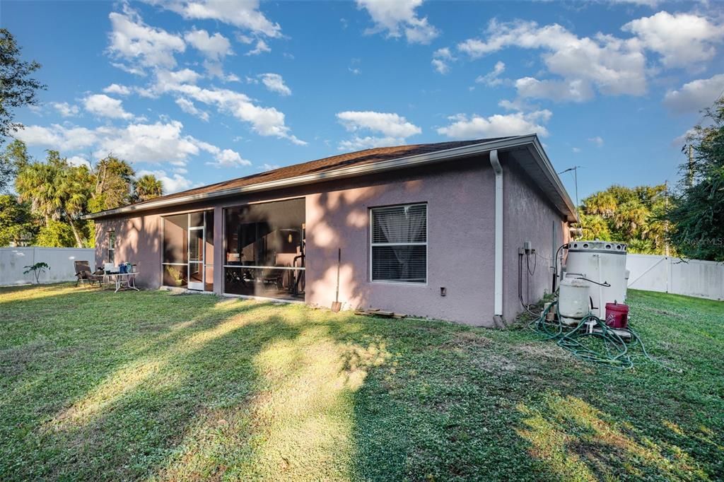 For Sale: $475,000 (4 beds, 2 baths, 2255 Square Feet)