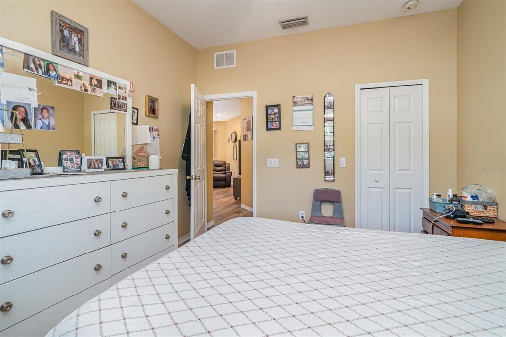 For Sale: $475,000 (4 beds, 2 baths, 2255 Square Feet)