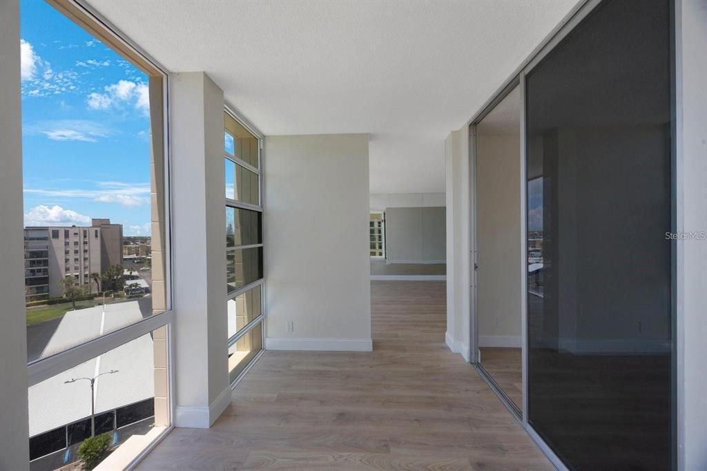 For Sale: $450,000 (2 beds, 2 baths, 1325 Square Feet)