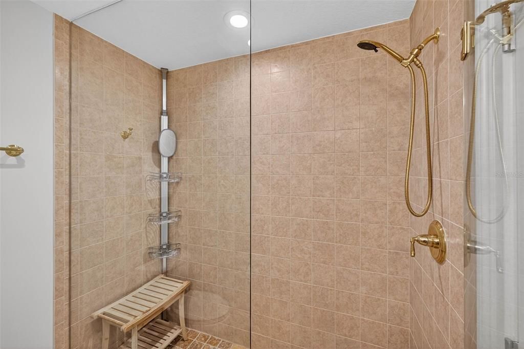 待售: $2,195,000 (3 贝兹, 3 浴室, 2700 平方英尺)