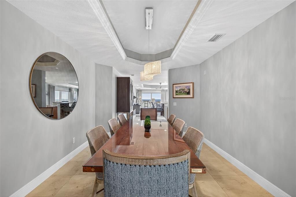 待售: $2,195,000 (3 贝兹, 3 浴室, 2700 平方英尺)