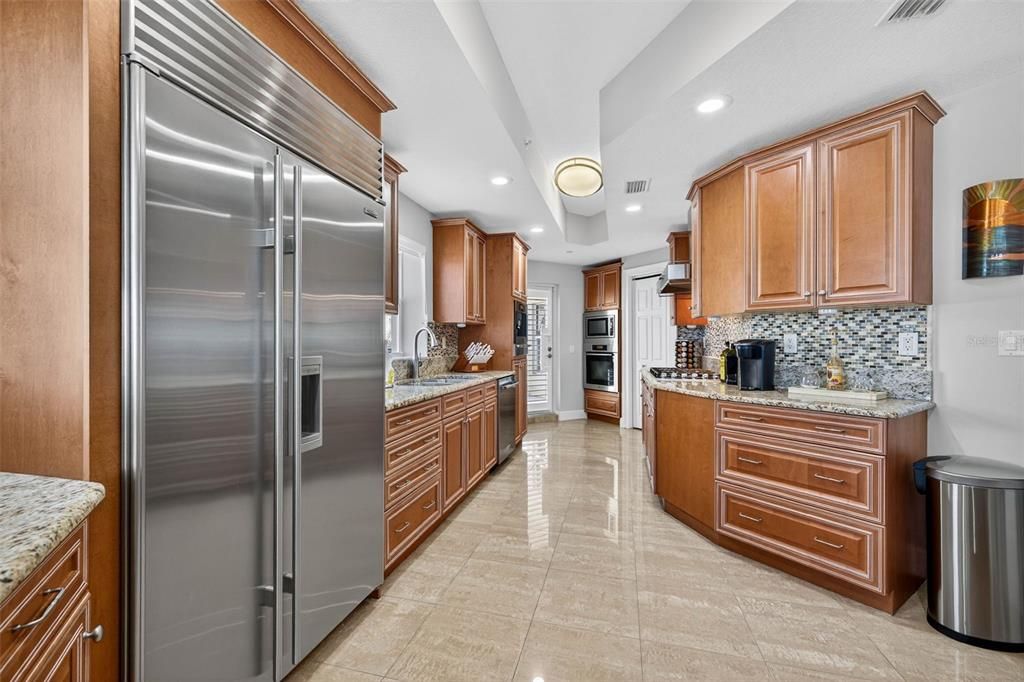 待售: $2,195,000 (3 贝兹, 3 浴室, 2700 平方英尺)