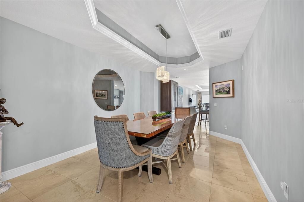 待售: $2,195,000 (3 贝兹, 3 浴室, 2700 平方英尺)