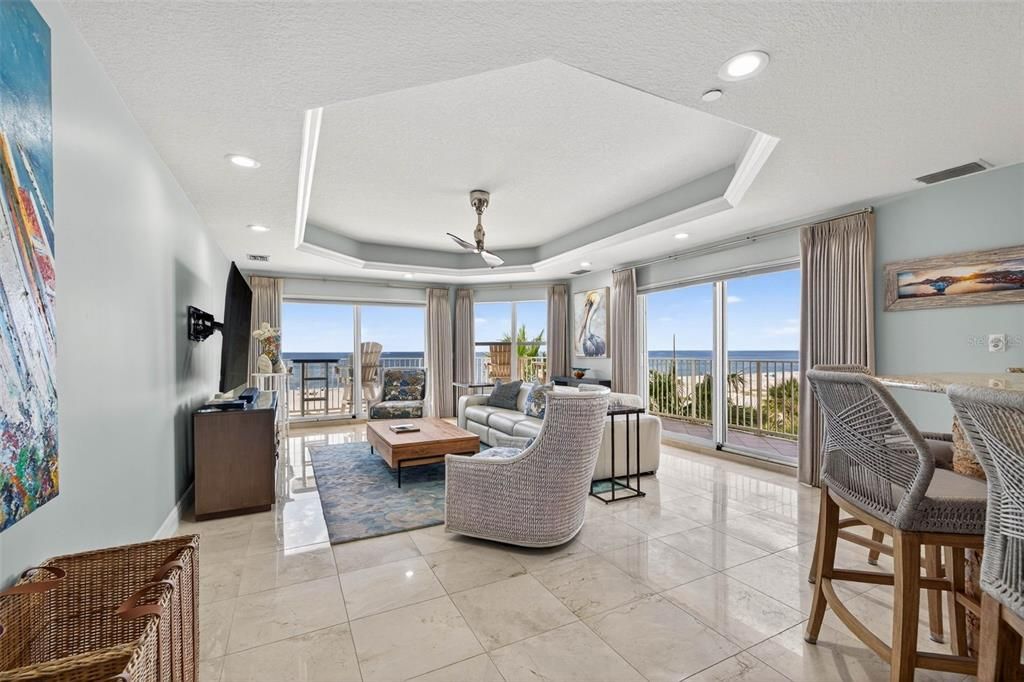 待售: $2,195,000 (3 贝兹, 3 浴室, 2700 平方英尺)