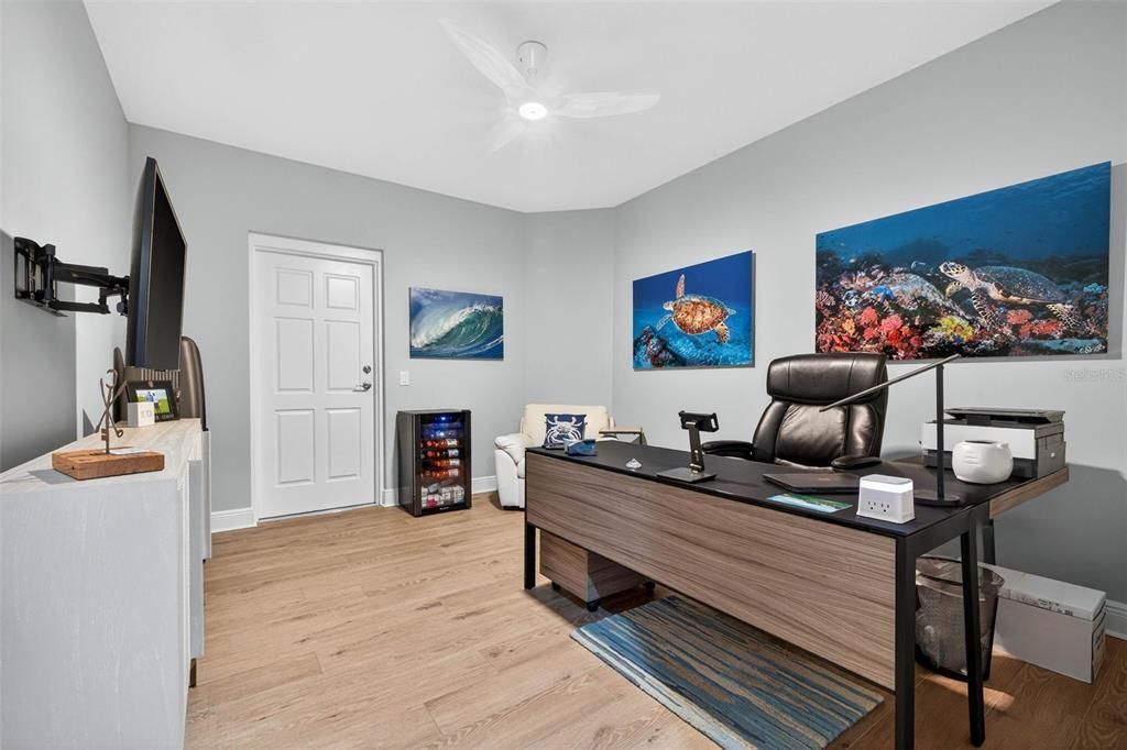 待售: $2,195,000 (3 贝兹, 3 浴室, 2700 平方英尺)