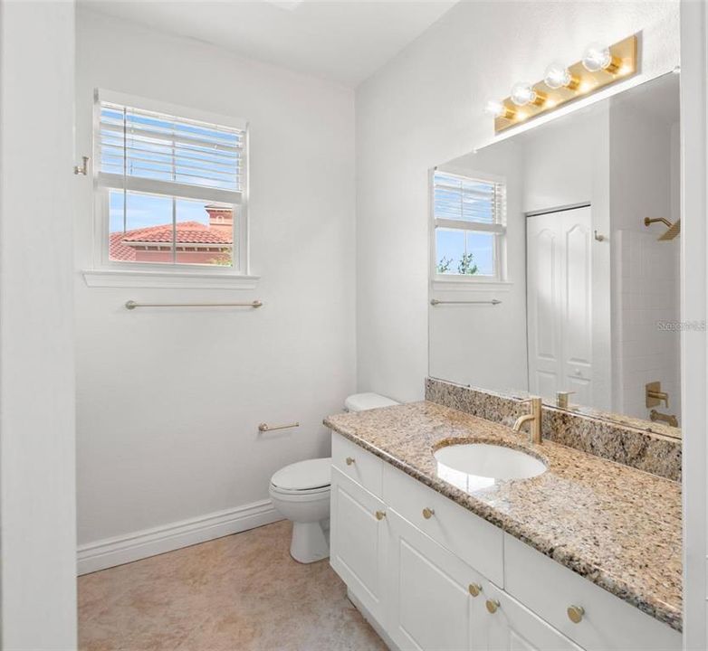 For Rent: $2,450 (3 beds, 2 baths, 1480 Square Feet)