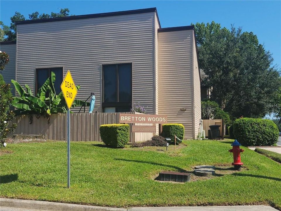 На продажу: $131,940 (2 спален, 1 ванн, 925 Квадратных фут)