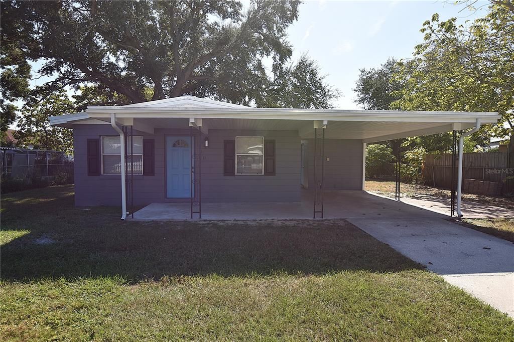 出租: $1,460 (3 贝兹, 1 浴室, 864 平方英尺)