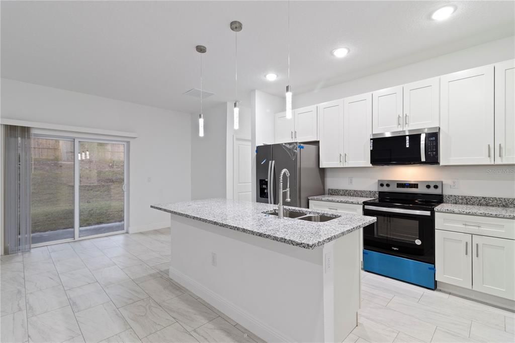 待售: $304,900 (4 贝兹, 3 浴室, 1827 平方英尺)