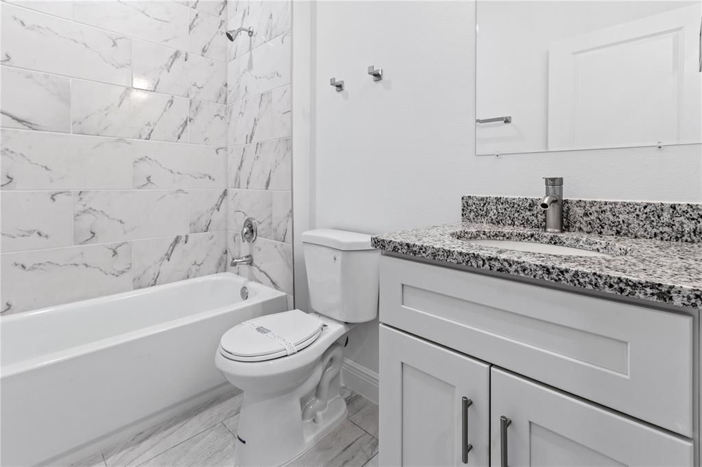 待售: $304,900 (4 贝兹, 3 浴室, 1827 平方英尺)