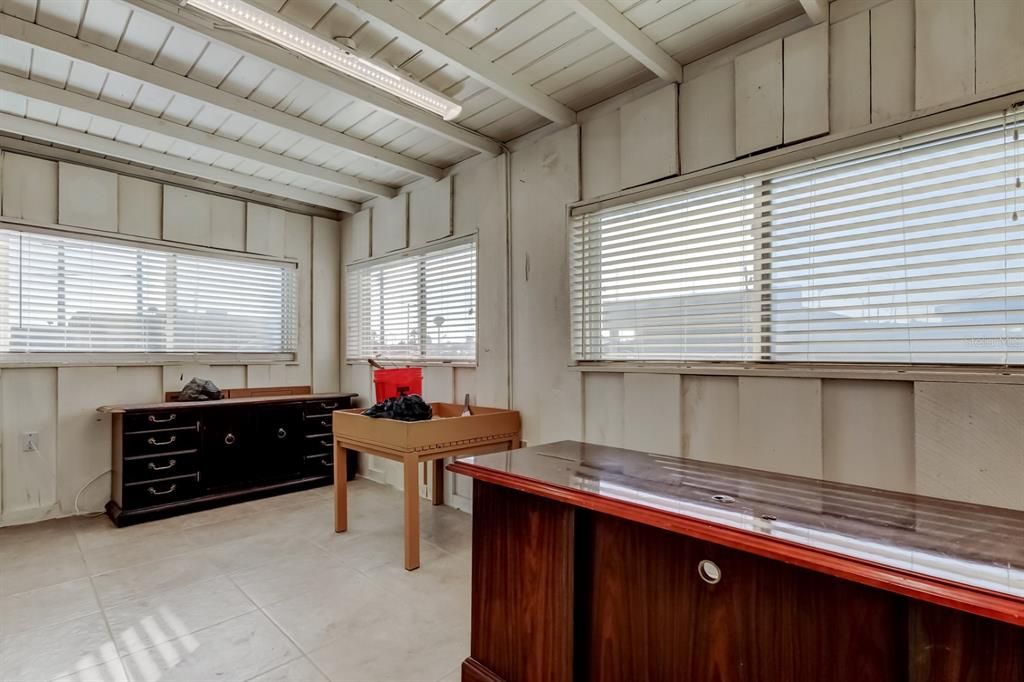 En Venta: $333,000 (0 camas, 0 baños, 1654 Pies cuadrados)