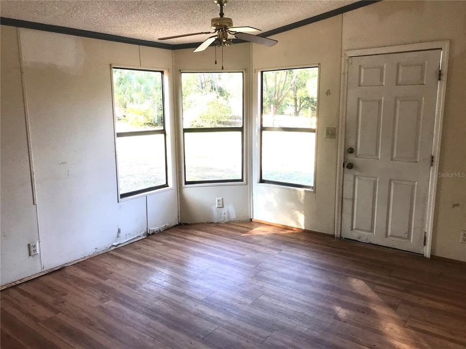 For Sale: $100,000 (5 beds, 3 baths, 2126 Square Feet)