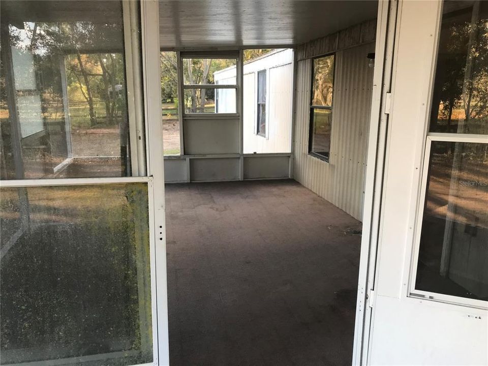 For Sale: $100,000 (5 beds, 3 baths, 2126 Square Feet)