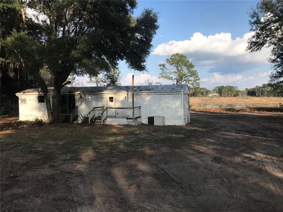 For Sale: $100,000 (5 beds, 3 baths, 2126 Square Feet)